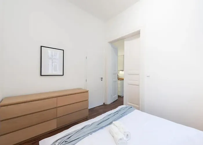 Apartamento Metropolitan With Amenities Praga